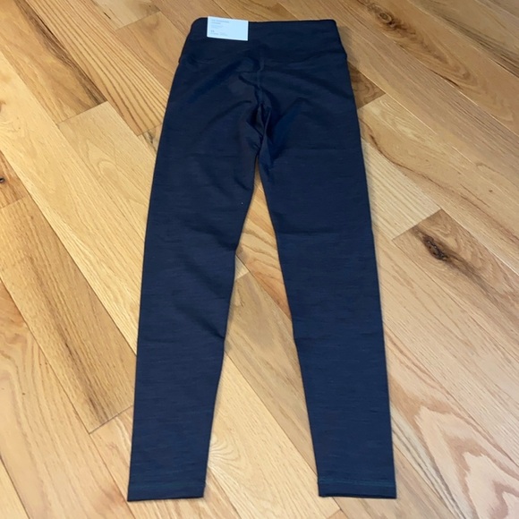 NWT AEO/Aerie oversized tee/legging combo, both size XS, tee could fit up to med - Picture 7 of 12